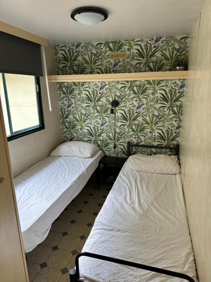 Comfortabele Familie Chalets Met Veranda Incl Airco Dichtbij Zee! Viareggio Eksteriør billede